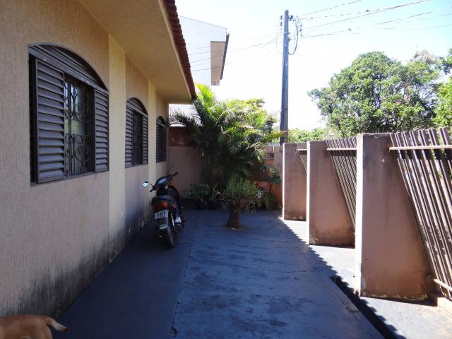 Casa para Venda em Arapongas - 3