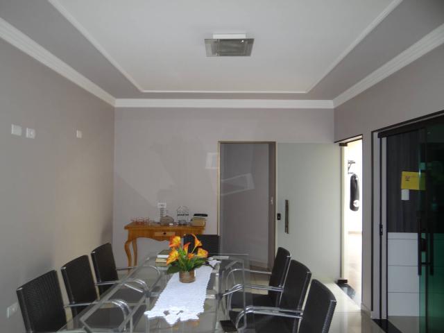 Casa para Venda em Arapongas - 2