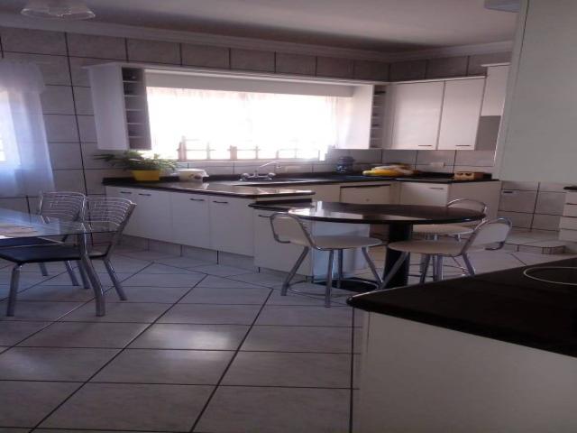 #100 - Sobrado para Venda em Arapongas - PR - 2